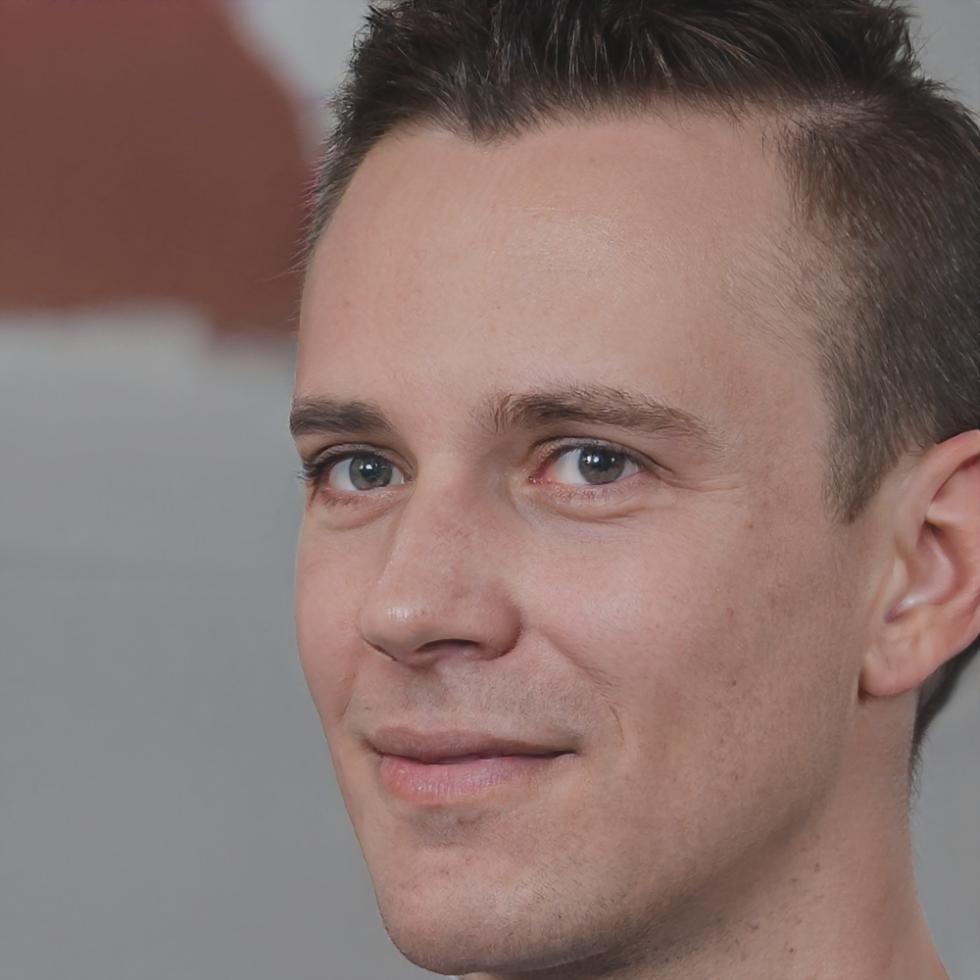 Bennet Köhler, Leitender Finanzanalyst bei inselavione